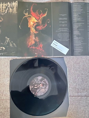 Devourment Obscene Majesty black vinyl used, metal