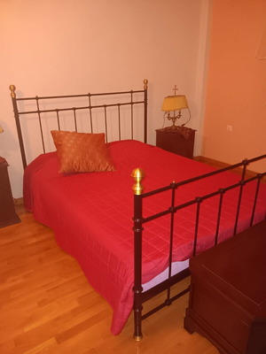 Double bed with mattress like new, metal 1.60x2m