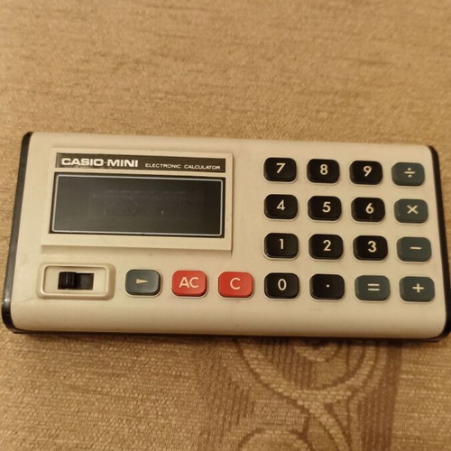 Casio Mini Calculator CM-605 used vintage collectible