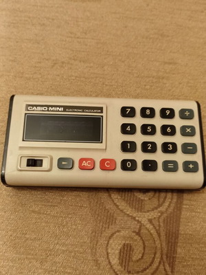 Casio Mini Calculator CM-605 used vintage collectible