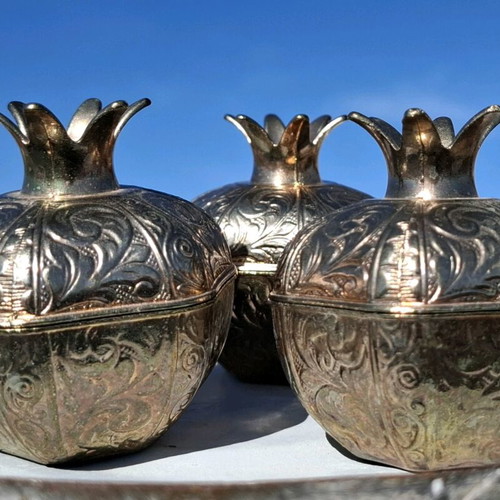 Vintage Acar decorative pomegranate-shaped boxes used, set of 3