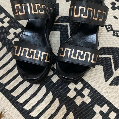 Branded sandals like new, black with gold details, size 37