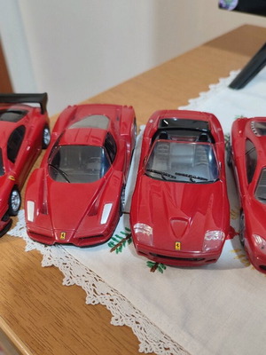 Αμαξάκια Ferrari μεταχειρισμένα, πακέτο 4 μικρά