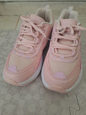 Fila women's sneakers pink size 39