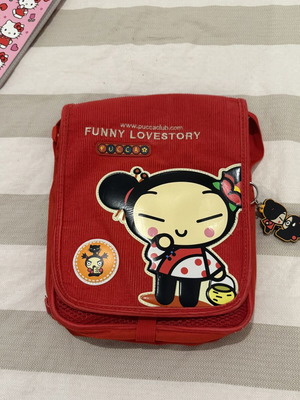 Pucca Funny Lovestory crossbody bag red like new