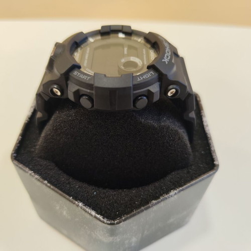 Casio G-Shock GBD-800-1BER watch like new with Bluetooth and step tracker