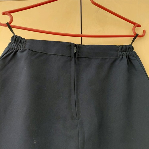 Parade skirt dark blue like new, 16 years old