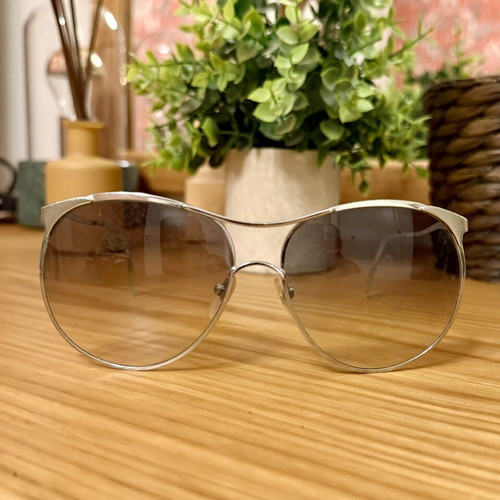 Komono Aviator Sunglasses Silver Grey Gradient Lenses like new