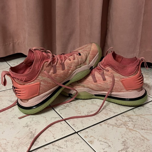 Basketball shoes size 42, pink and green