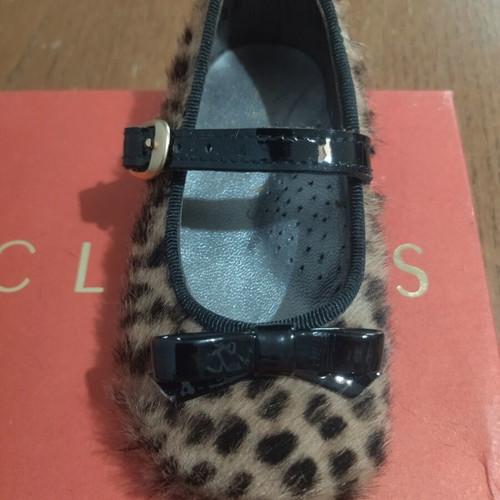 Clarys Mary Jane Leopard Print Ballerinas Size 21 Like New