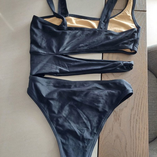Active girl swimsuit used, one size, black, cut-out design