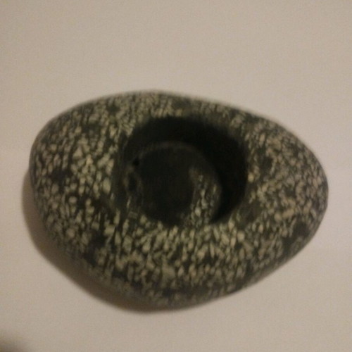 Decorative cement and pebble tealight holders set of 2 like new