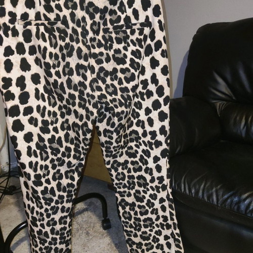 Zara high-waisted pants new size S with pockets