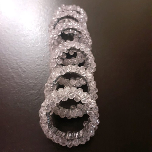 Napkin rings set of 6 like new with white beads