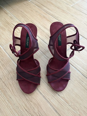 Zara suede sandals like new, red, size 36