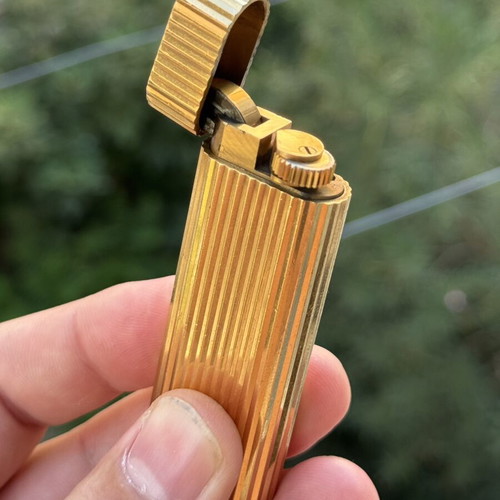 Must de Cartier Gas Lighter "Godron Vertical Lines"