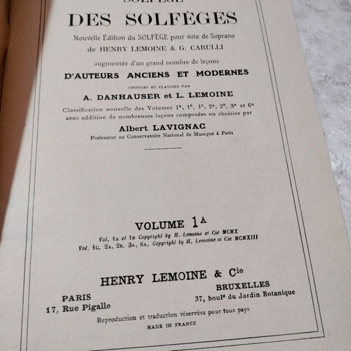 Des Solfèges music book