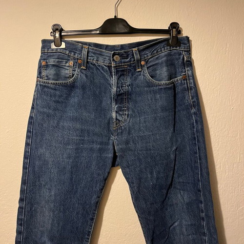 Levi's 501 men blue jeans pants used W32 L30