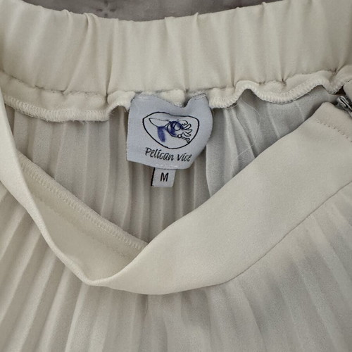 Maxi skirt off white, size M, pleated