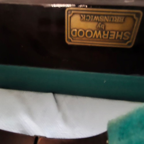 Sherwood by Brunswick American Pool Table used, 9 feet professional size