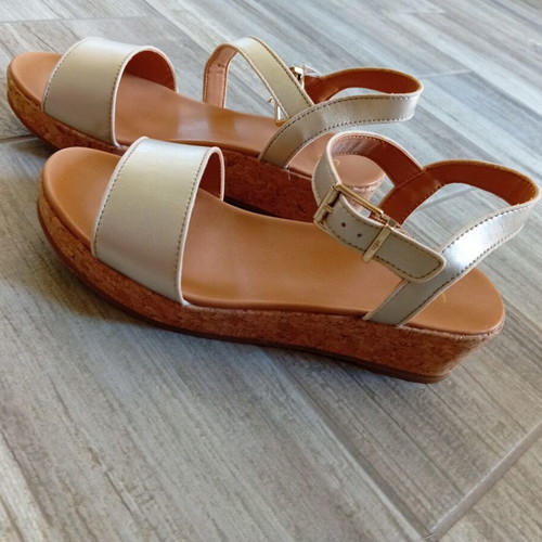 Ugg Australia leather gold platform sandals with Yfos cork bag gift