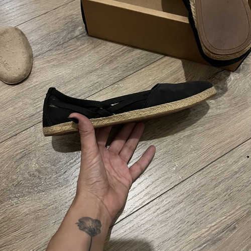 Ugg black suede espadrille ballerinas like new