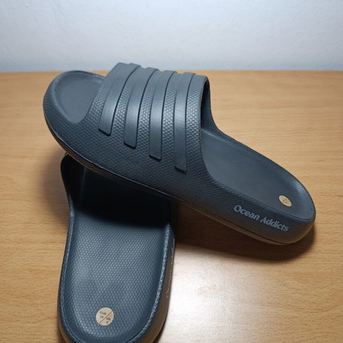 Ocean Addicts slides slippers, size 38, black