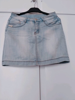 Γυναικεία τζιν φούστα μίνι μεταχειρισμένη, μέγεθος small, vintage