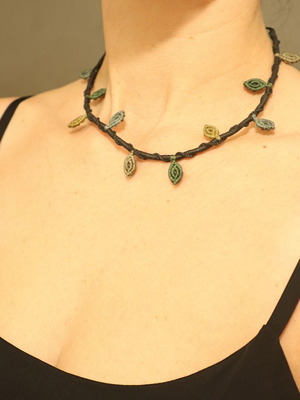 Macrame necklace handmade with leaves and adjustable clasp new