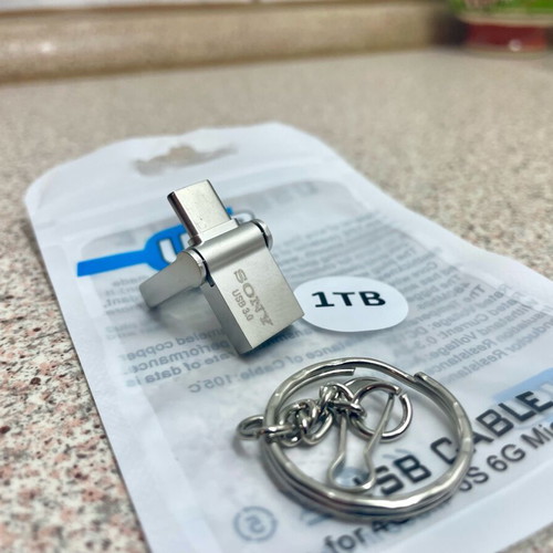Metal USB Type-C and USB-A Flash Drive 1TB