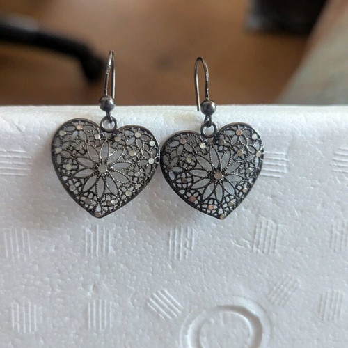 Loisir heart earrings made of oxidized silver new