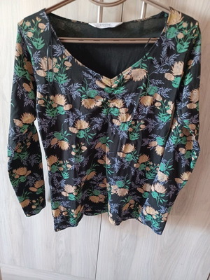 Women's blouse multicolored new, size M