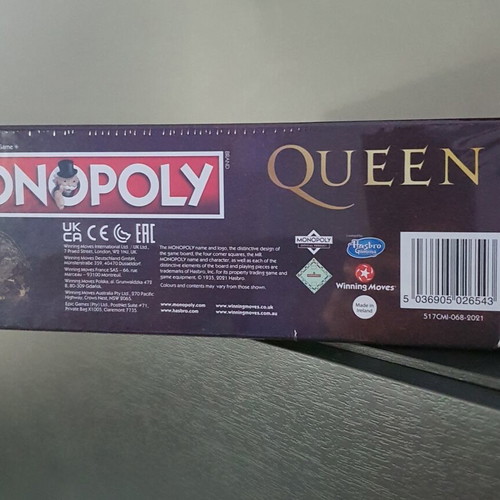 Monopoly Queen 2021 board game new
