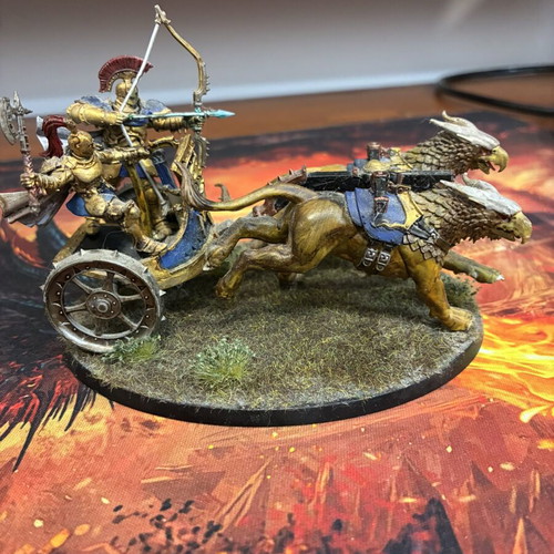 Stormcast Eternals Stormstrike Chariot miniature like new, hand-painted