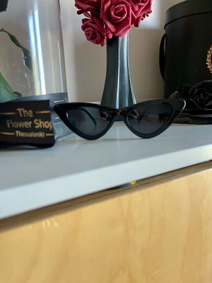 Bershka cat eye sunglasses new, black