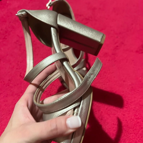 Gold sandals like new, size 40, formal
