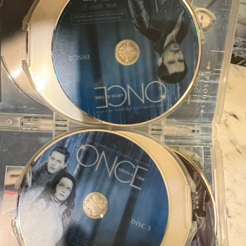 Once Upon A Time Season 4 Limited Edition Cover Boxset like new, DVD