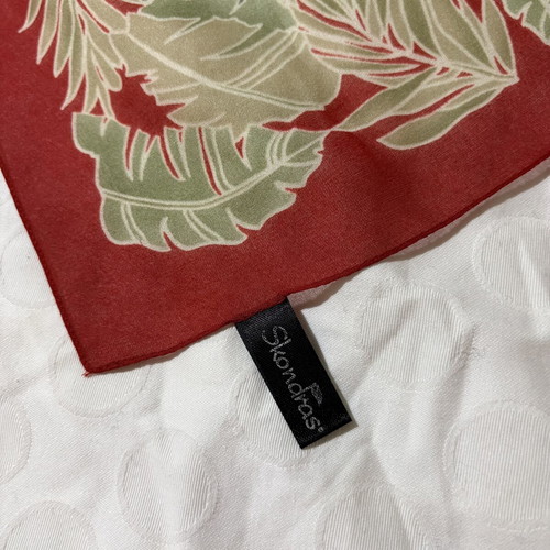 Vintage scarf like new, small size with unique patterns