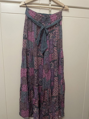 Printed pants size small like new, summer style