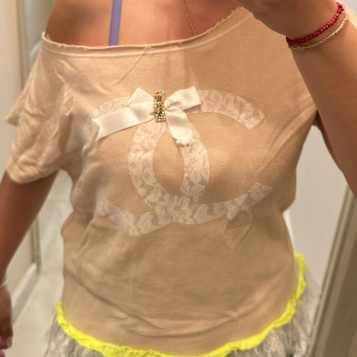 Beige T-shirt with lace details and bow, romantic Coquette style top