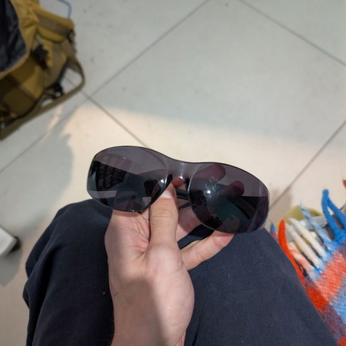Maco unisex sunglasses used, black