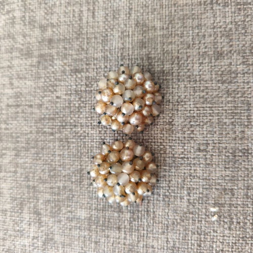 Clip-on earrings like new
