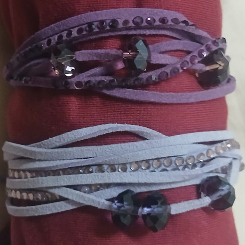 Bracelet set of 2, purple and lilac, like new, missing some rhinestones