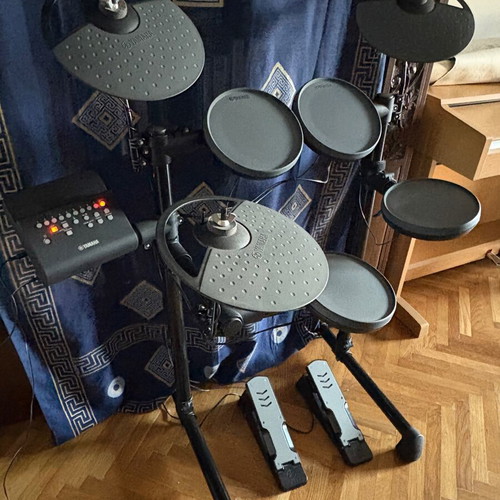 Yamaha DTX drums set