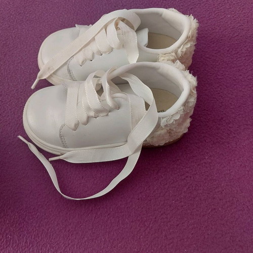 Babywalker leather baby shoes like new, size 21