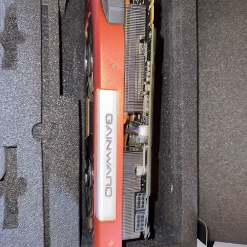 Gainward Phoenix GTX 1080 8GB graphics card like new