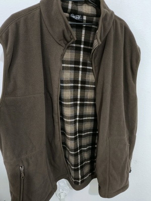 Vests like new, brown XL and gray M/L with zipper and pockets