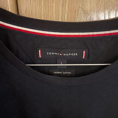 Tommy Hilfiger men's t-shirt like new, dark blue, organic cotton