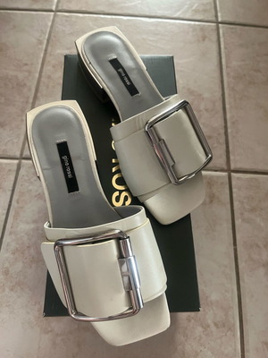 Gino Rossi leather slippers used, size 36, white