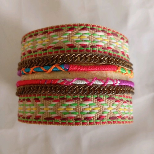 Adjustable bracelet